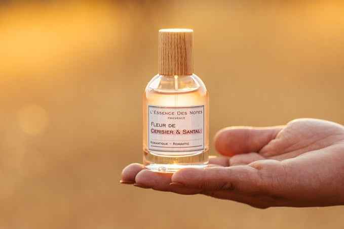 Eau de Parfum Fleur de Cerisier et Santal Douceur L'Essence des Notes
