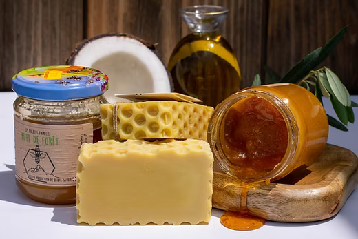 Savon Les Savons Saveur de Miel "Légère odeur de MIEL" "Odeur sucrée